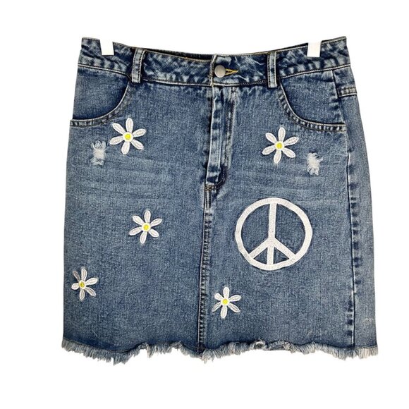 Denim Mini Jean Skirt Size Medium Daisy Peace Blue Hippie Festival Fair Spring - Picture 1 of 6